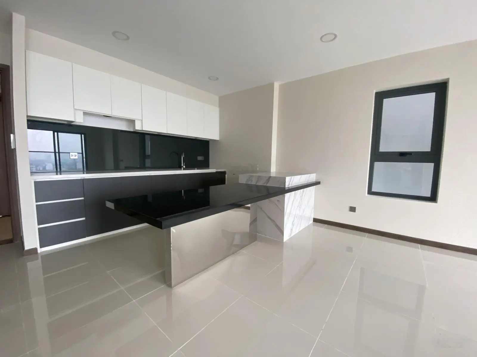 Chuyển nhượng CH 95m2 3PN tại De Capella trung tâm Q2 liền kề Q1, giá chỉ 5 tỷ3 (gồm VAT) 100% mới