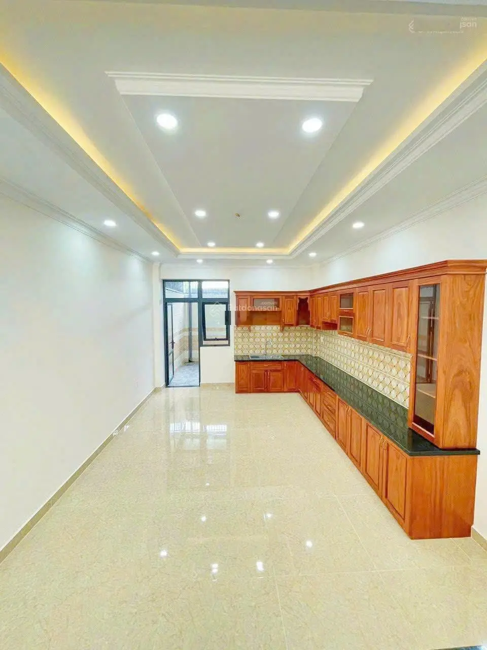 Nhà đẹp - rẻ HXH Quốc Lộ 13 - Thủ Đức - DT 4x21m + 4 tầng - sổ hồng riêng - hoàn công đầy đủ