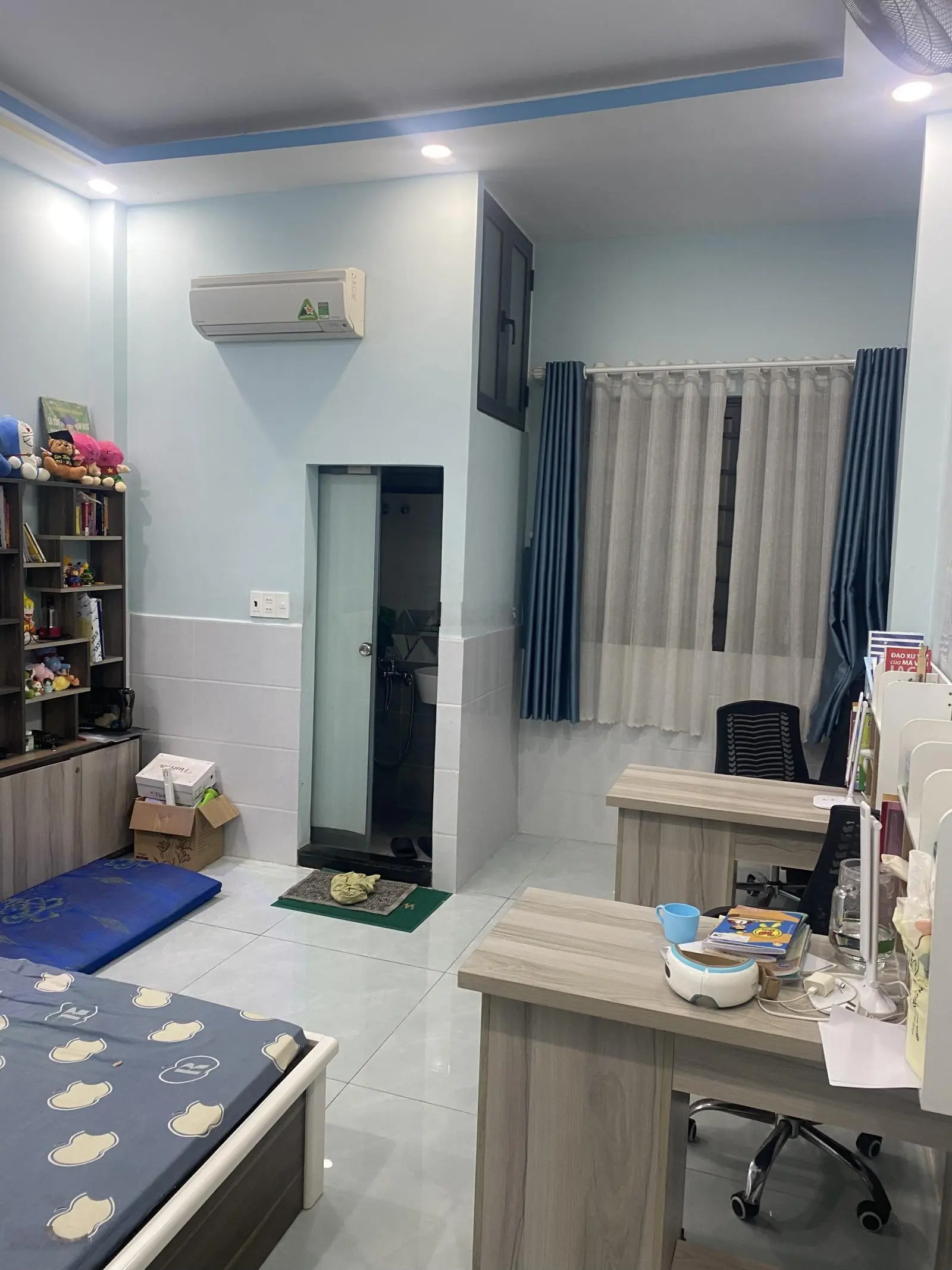 Bán nhà hẻm 8m thông 4x14m 1T2L giá 6,9 tỷ đường Tân Hương gần chợ Tân Hương Q. Tân Phú