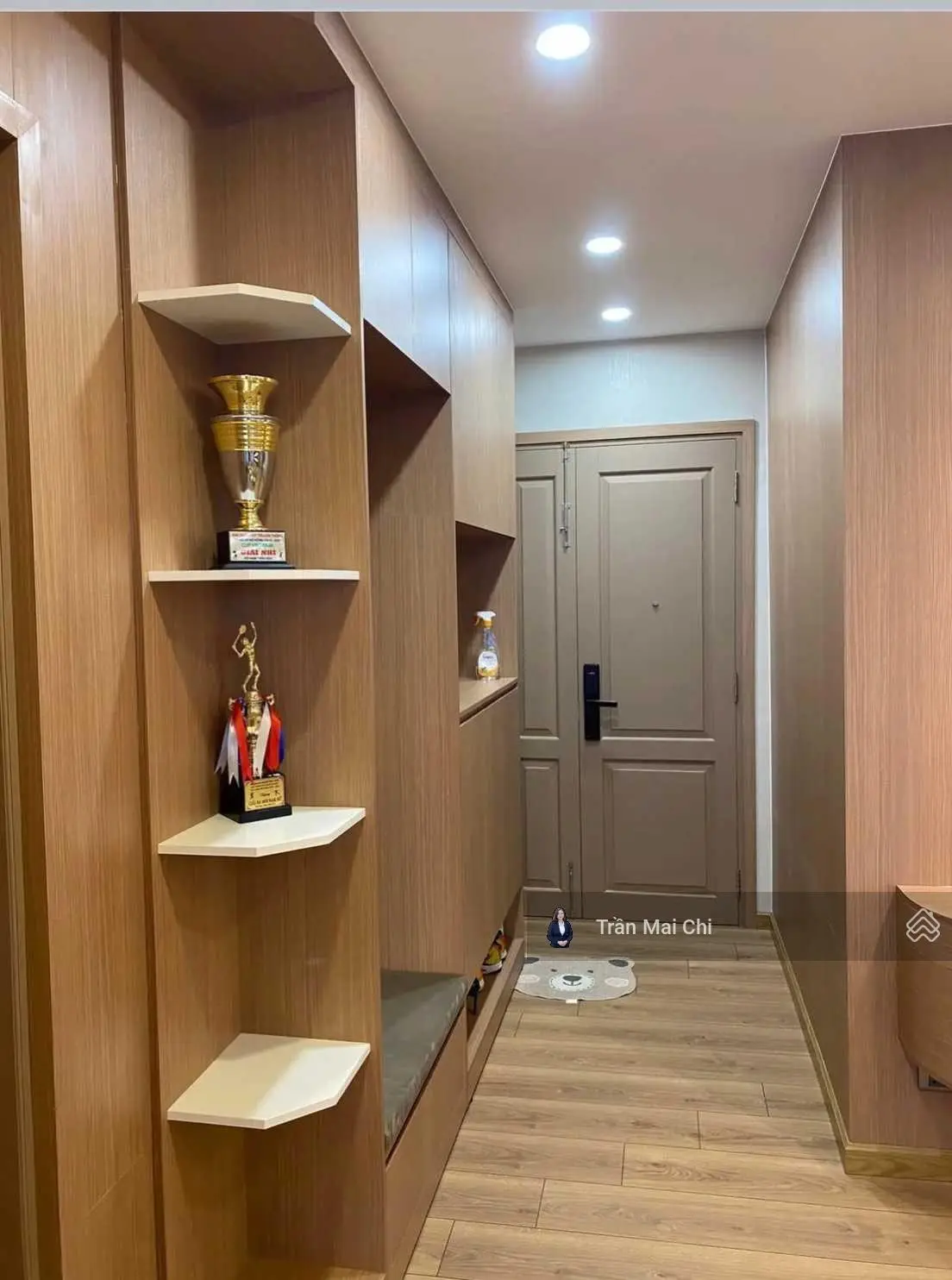 Bán nhanh căn hộ rộng 131m2. 3 phòng ngủ tuyệt đẹp tại căn hộ Đà Nẵng Plaza. 16 Trần Phú, Đà Nẵng