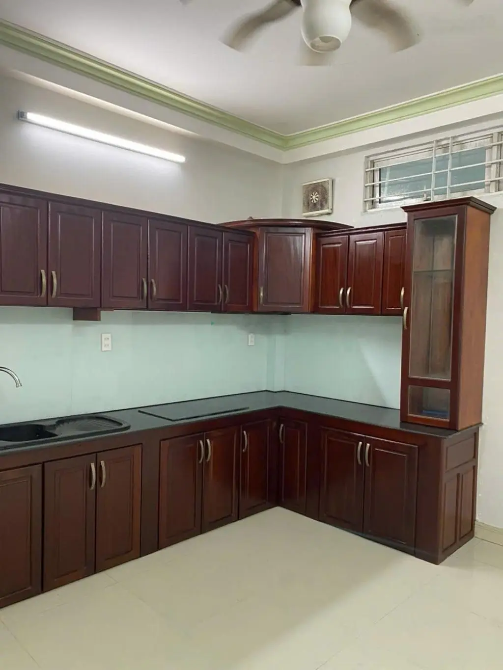 Nhà đẹp 3 tầng đường 339 kế Đỗ Xuân Hợp Phước Long B Quận 9 - hẻm xe hơi - nhỉnh 7 tỷ thương lượng