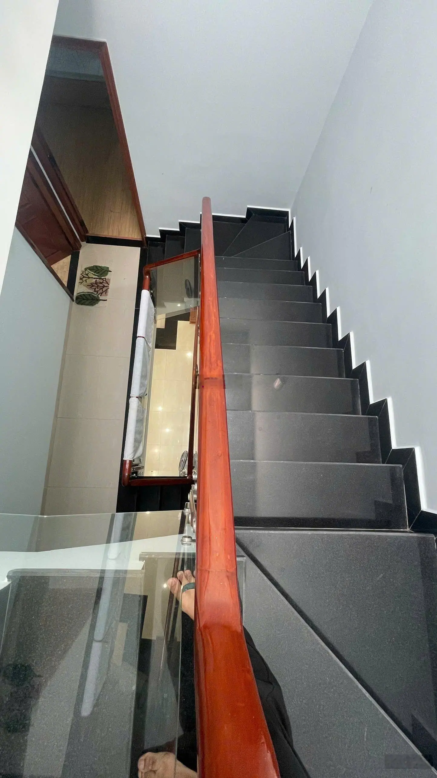 Nhà 3 tầng khu đô thị vĩnh điềm trung nha trang 5ty6 đường rộng 13m