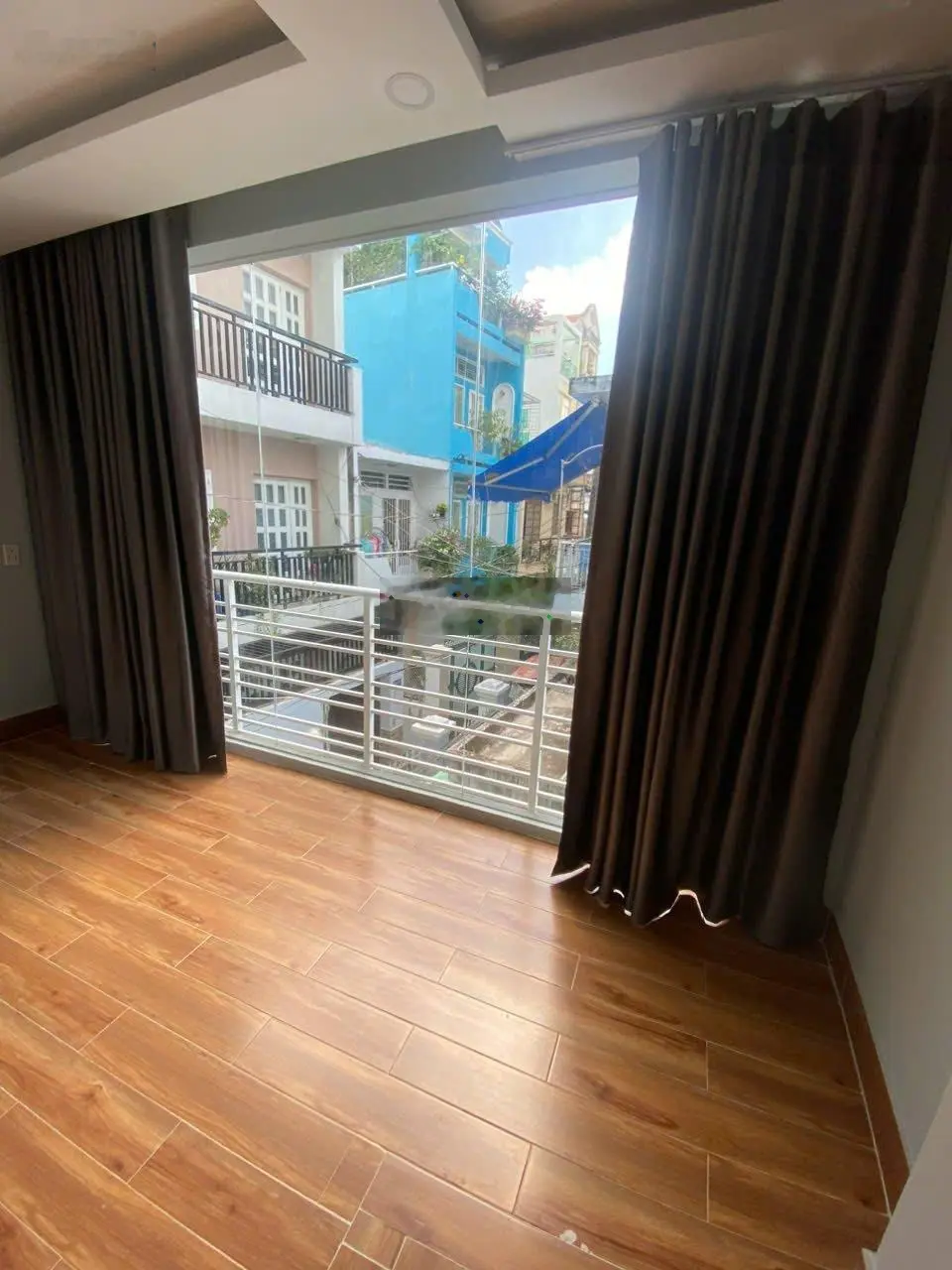 Chính chủ bán nhà khu Bắc Hải Q10 6,7x12m 3 tầng 5PN nở hậu nhà mới