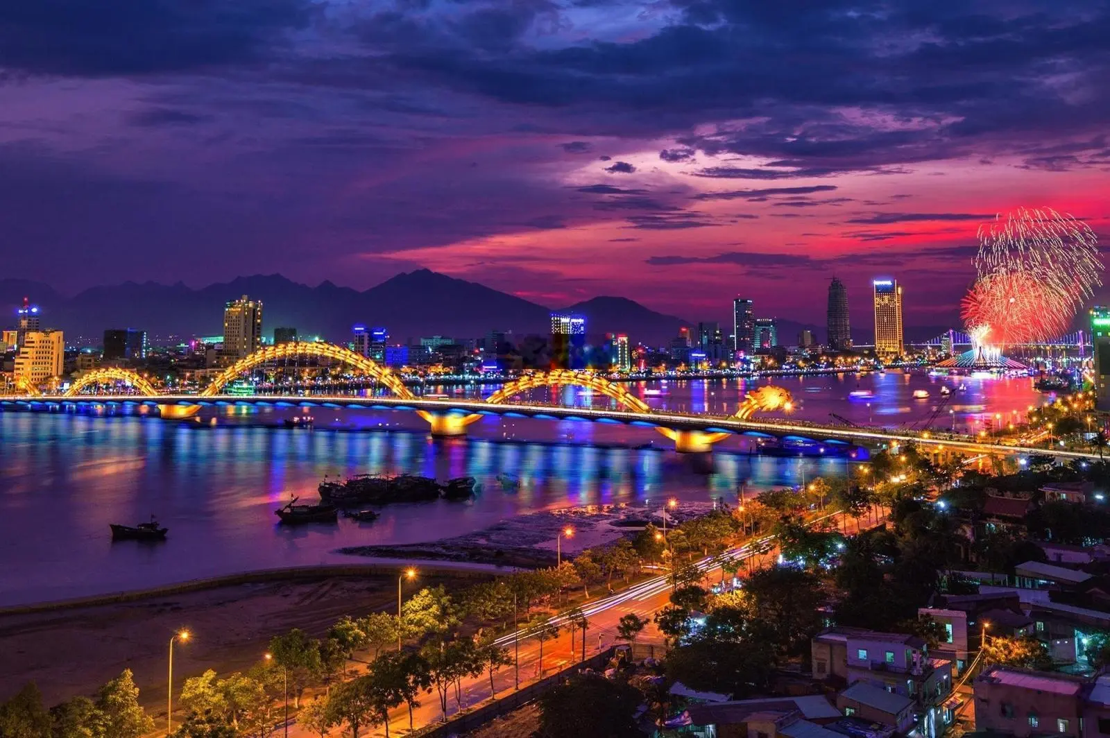 *Bán nhà 3 tầng, Góc 2 mặt tiền Nguyễn Sơn (Dòng tiền 35 triệu/tháng), Dt 133m2, Giá 12 Tỷ