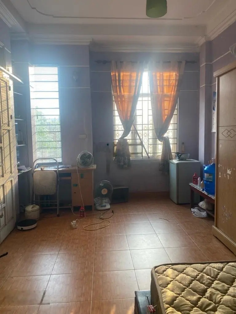 LÔ GÓC VIEW HỒ Ô TÔ ĐỖ CỬA CHỦ CẦN BÁN GẤP Nhà Lĩnh Nam 30m² x 5 tầng MT 3.5m chỉ 4.3 tỷ