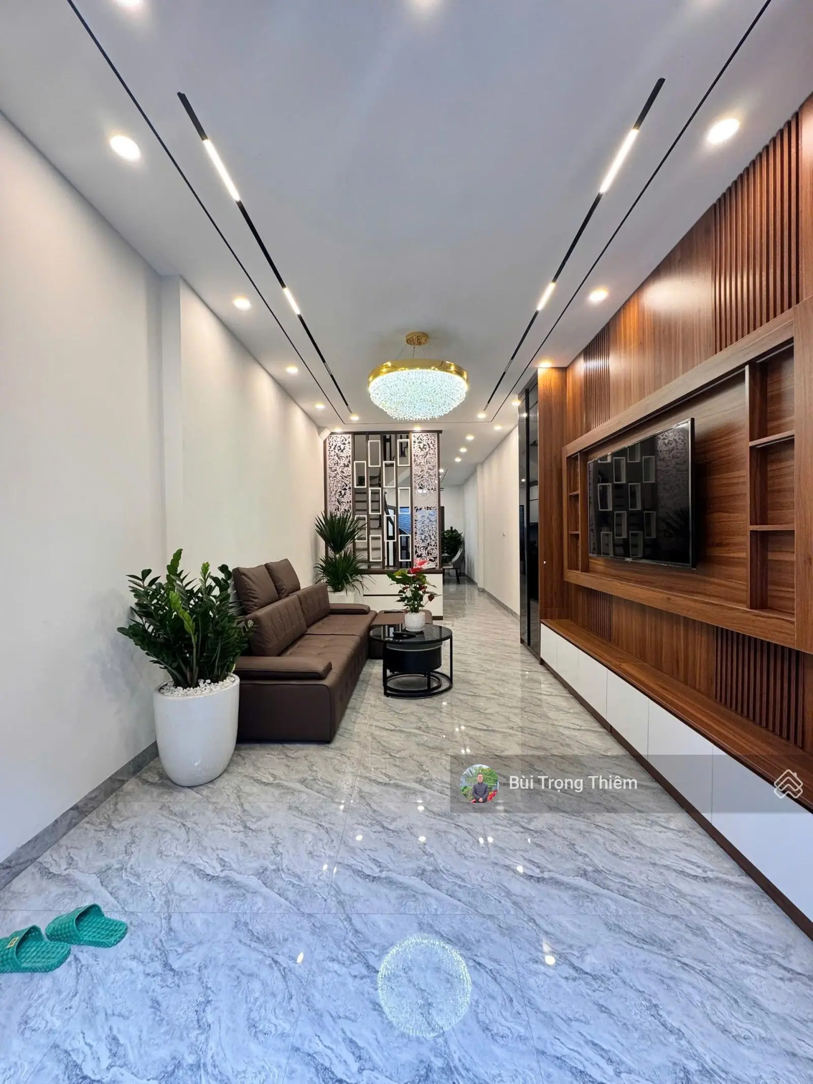 Bán nhà riêng 4 tầng 50m2 mới cứng sài đồng, long biên mặt ngõ thông 4 phòng ngủ full nội thất