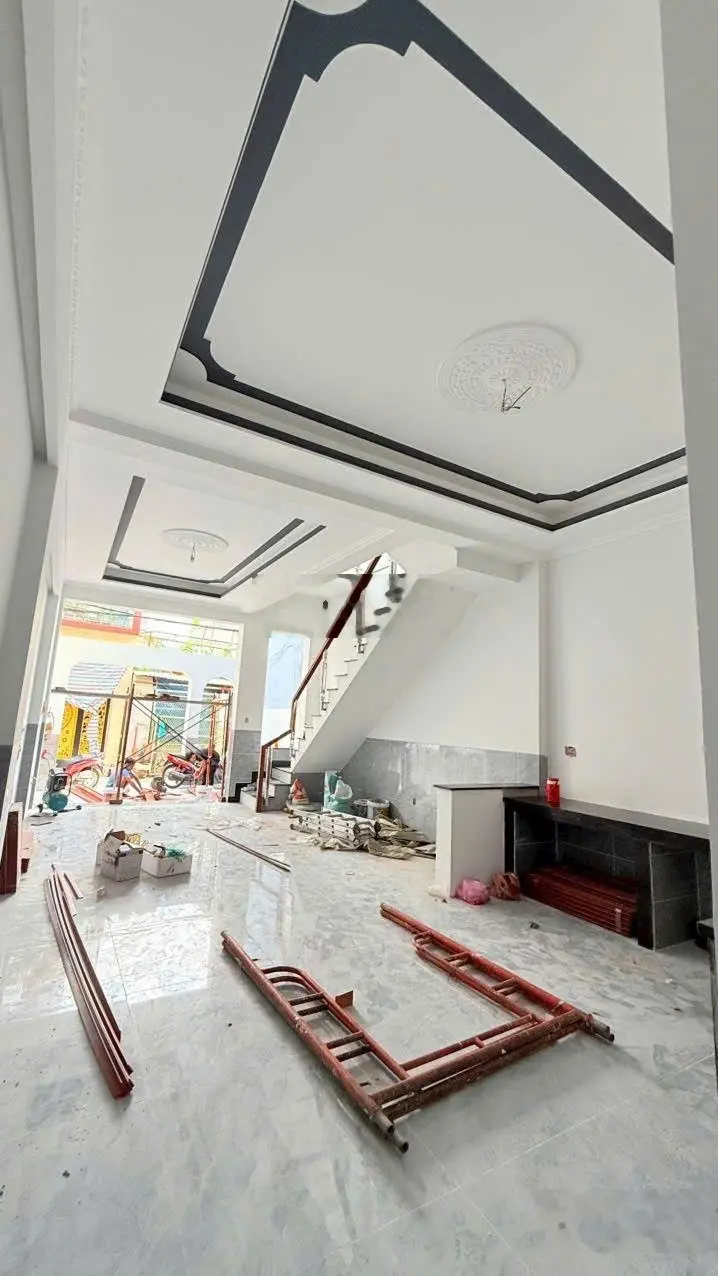 Nhà phố mới xây 92m gần chợ Xón Vắng và Vincom550 Tp. Dĩ An