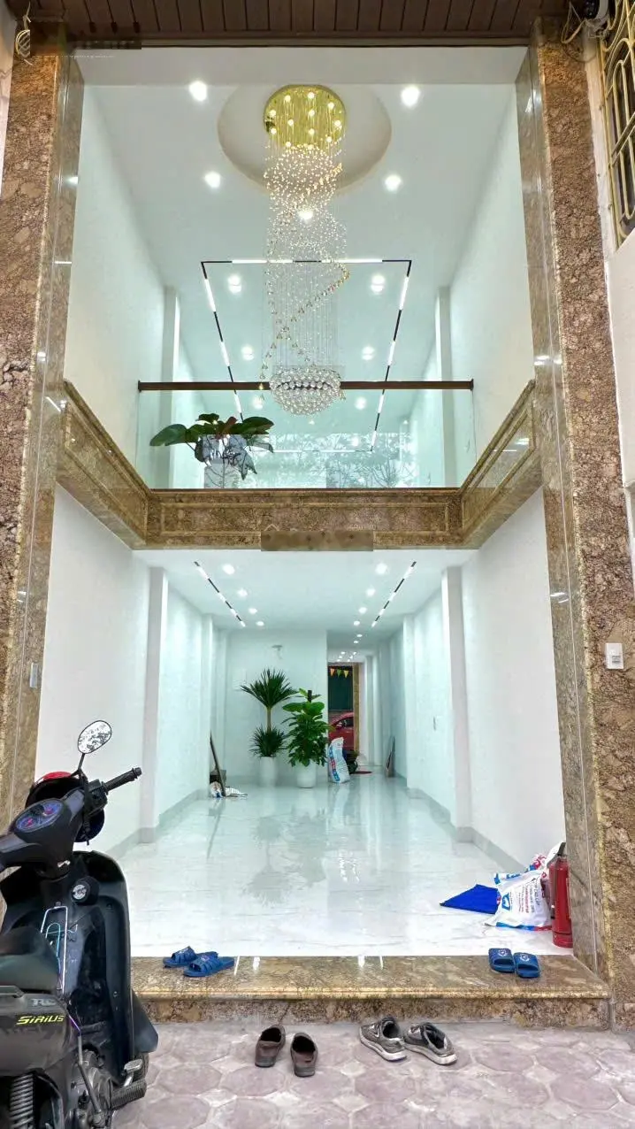 Giảm 1 tỷ, Tôi cần bán nhanh mặt phố Vĩnh Tuy, Hai Bà Trưng 70m2x6T thang máy, 2 thoáng - 27.2 tỷ