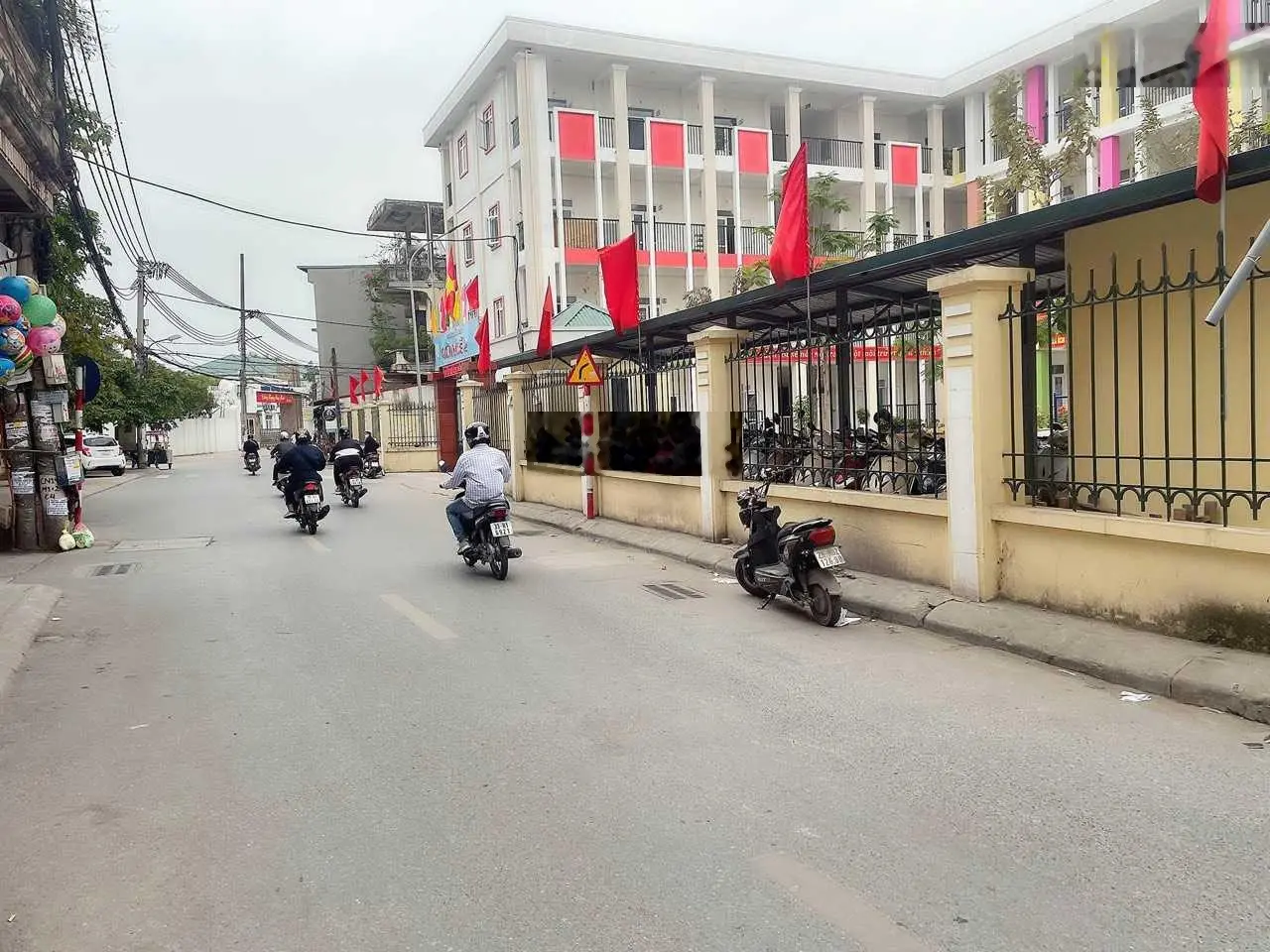 Bán CCMN Cổ Nhuế 2, sát đường Tây Thăng Long, DT 43m2 - MT 6m * 5 tầng thang máy, 9PN khép kín