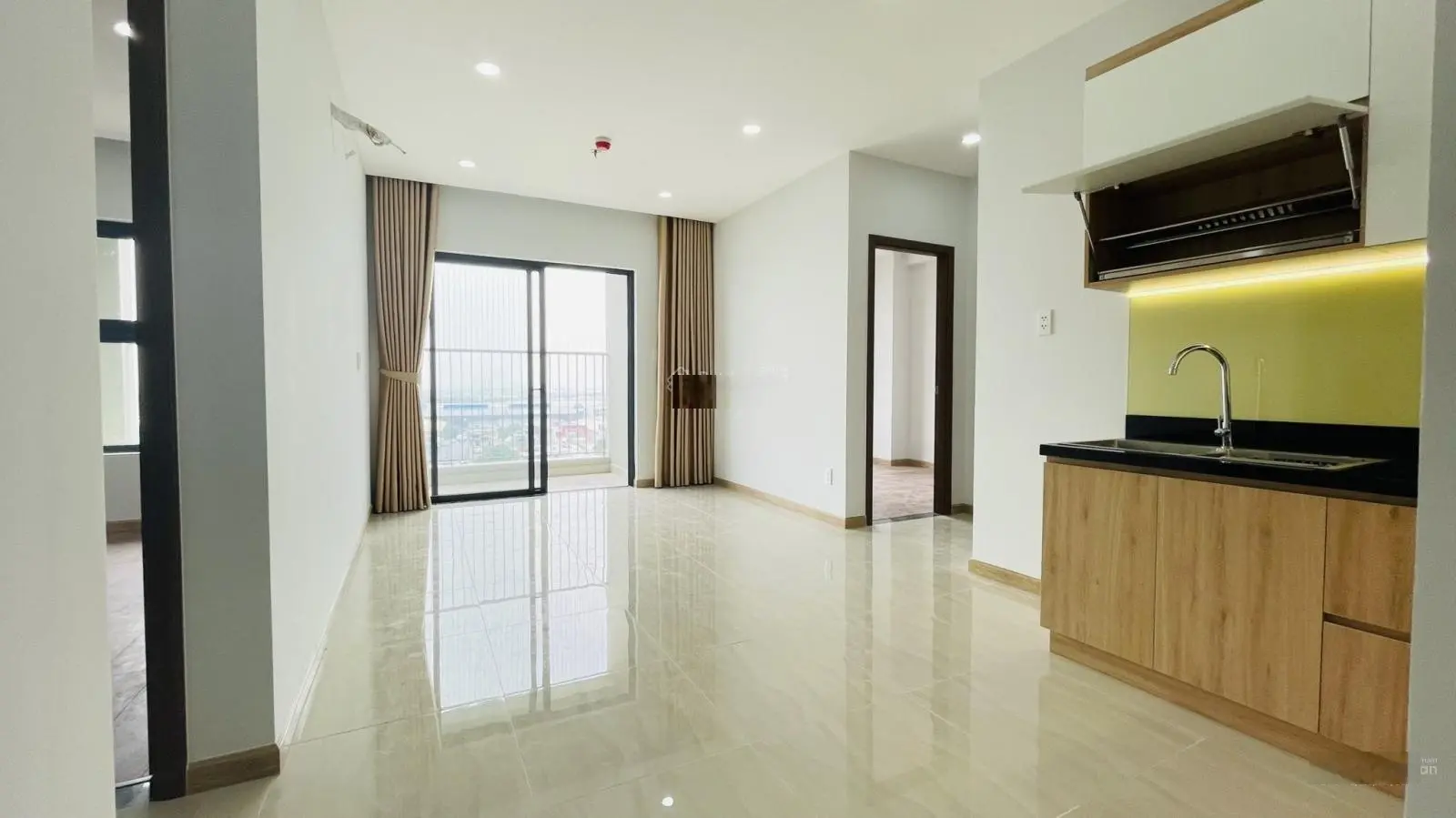 NGỘP BANK!Cần bán gấp căn hộ Bcons Garden 2PN+2WC 57m chỉ 1.42 tỷ trả trước 350 triệu có nhà ở ngay