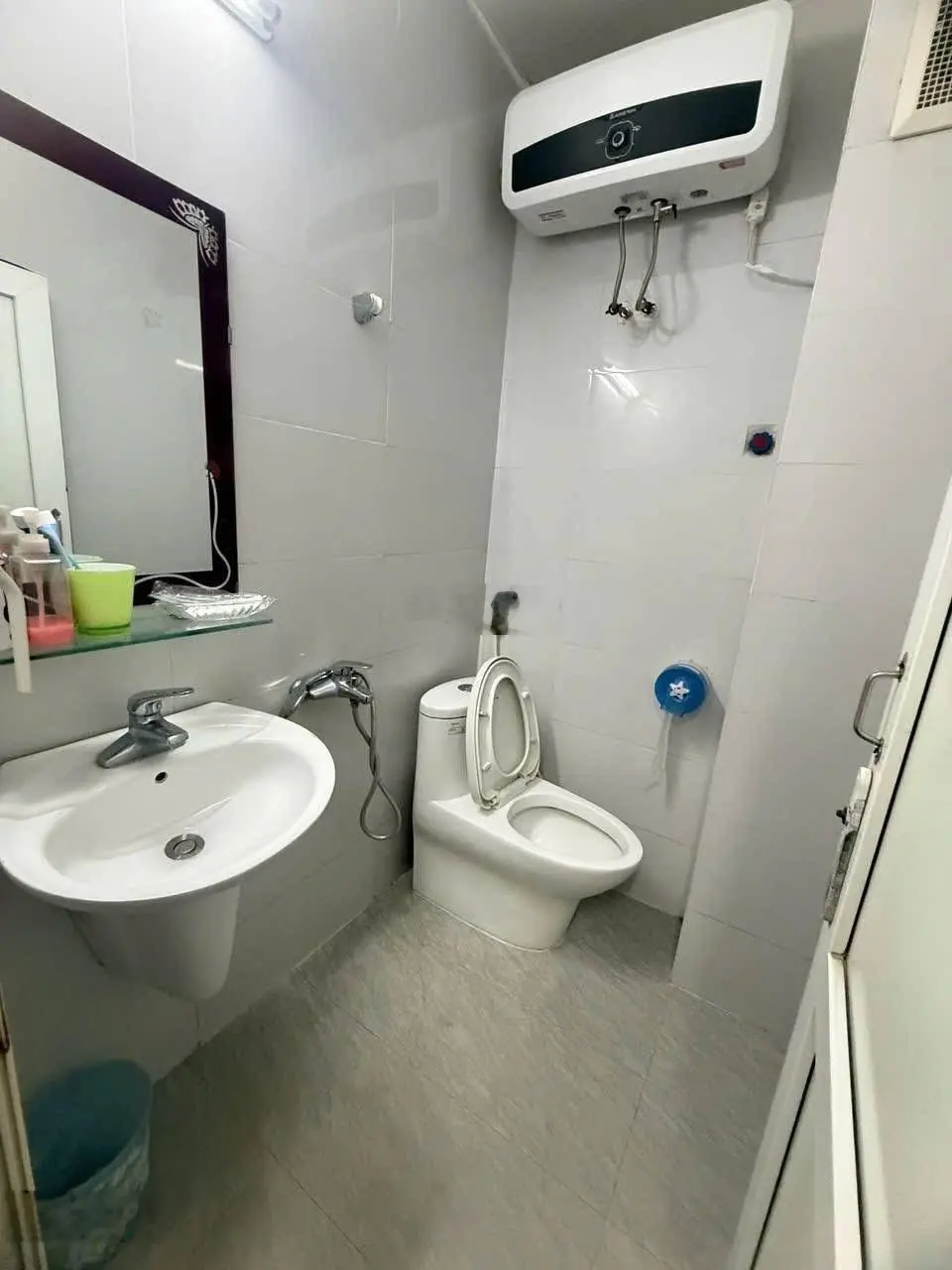 Nhà mình bán ngõ 91 Nguyễn Chí Thanh Đống Đa.dt37m x5T-Mặt Tiền.4m. Giá=18.2 tỉ.