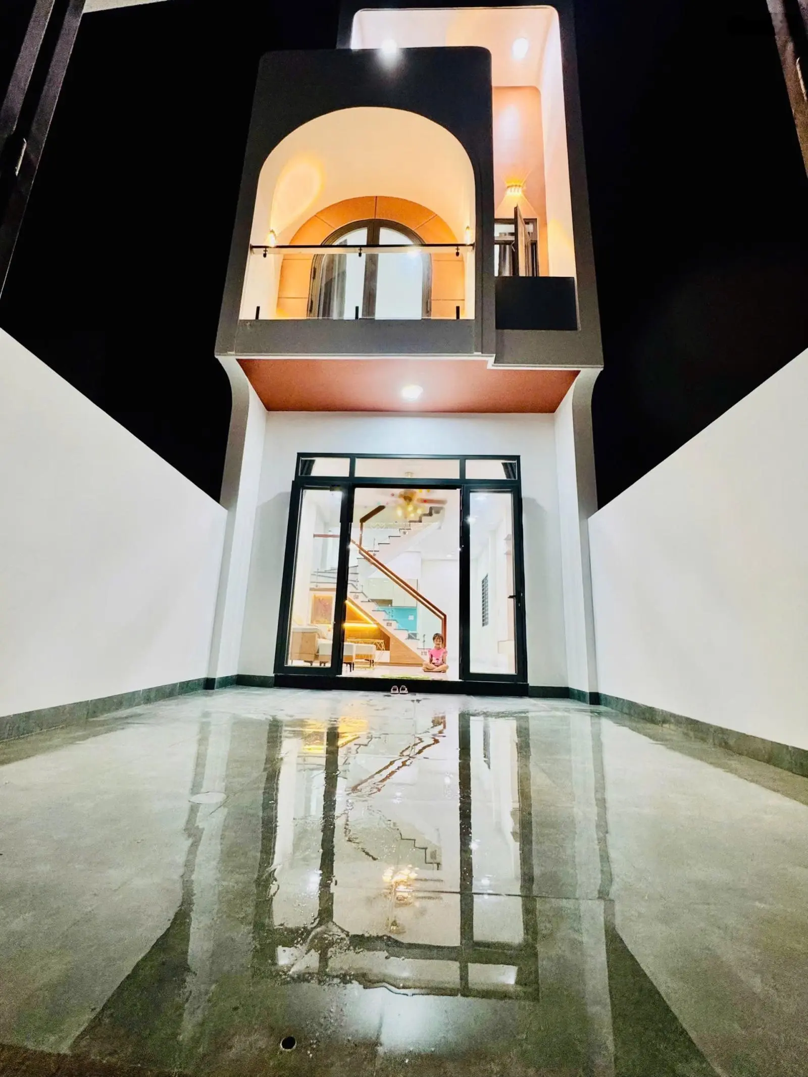 Bán nhà Phú Hoà , giá rẻ nhất khu , có đầy đủ nội thất và nhà rất đẹp , 2pn 2wc giá chỉ 2ty550