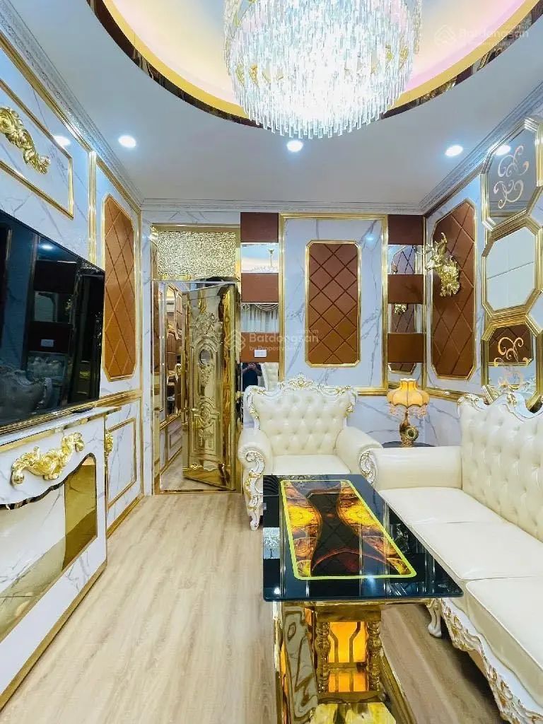 KHÁCH XEM ĐEM THEO TIỀN SIÊU PHẨM ĐẶNG TIẾN ĐÔNG - NHÀ ĐẸP KHÔNG TỲ VẾT