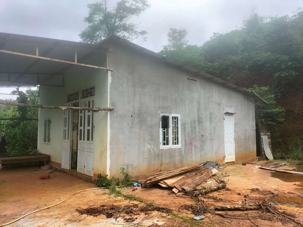Đất ngân hàng thanh lý có nhà ngay dân cư