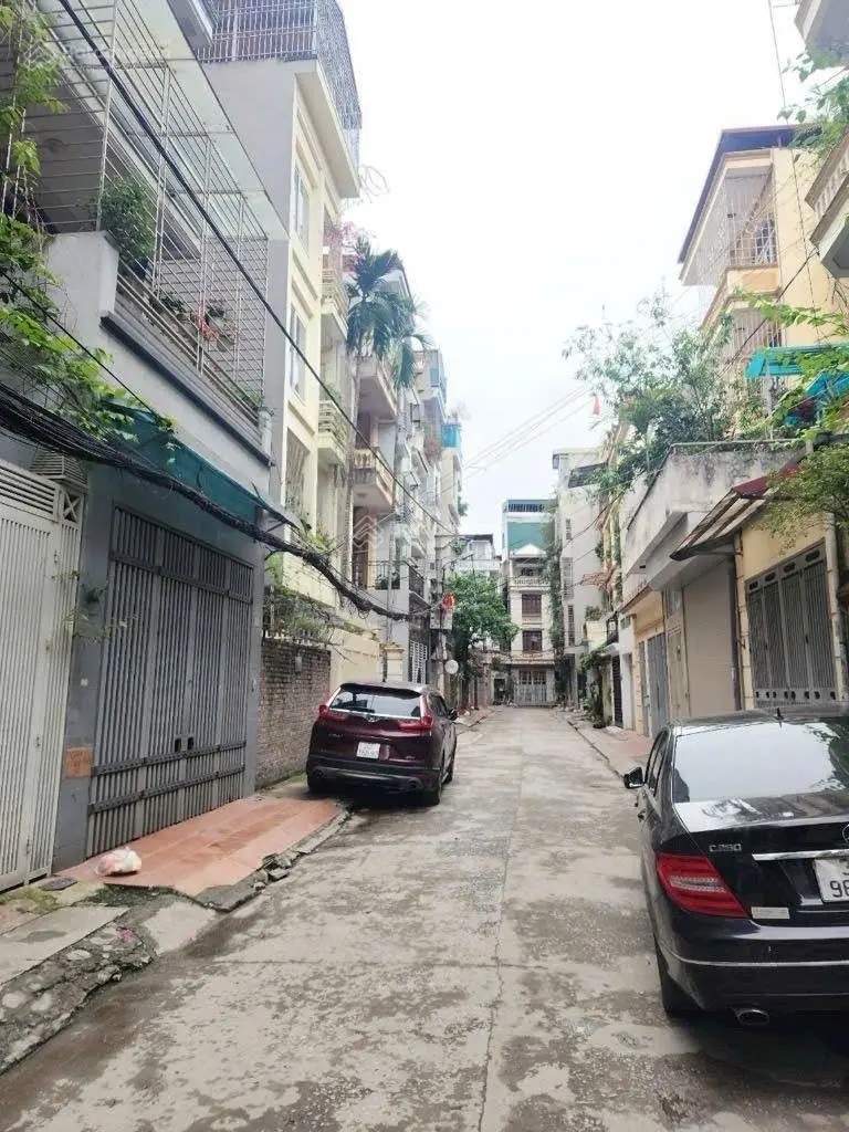 Nhà nguyễn trãi , ngã tư sở, 70m, 5 tầng, 11.5 tỷ. ô tô vào nhà