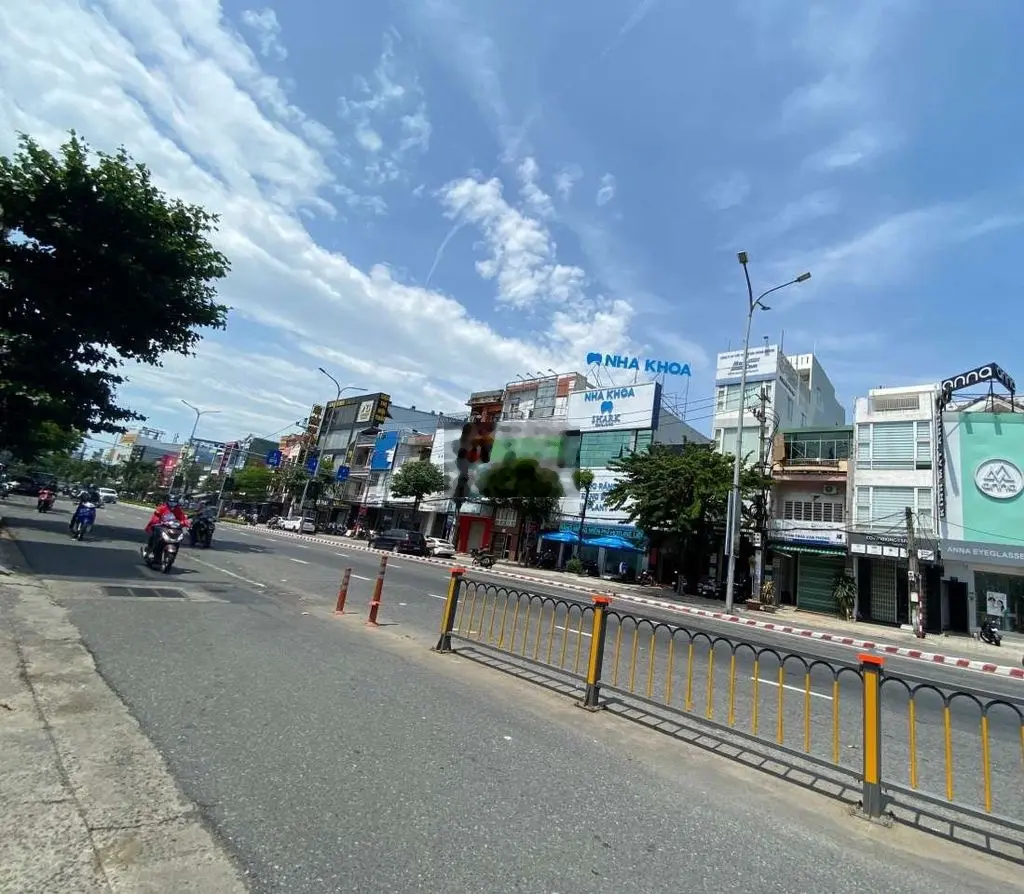 Bán đất mặt tiền Nguyễn Tri Phương tặng nhà 2 tầng gần Nguyễn Văn Linh