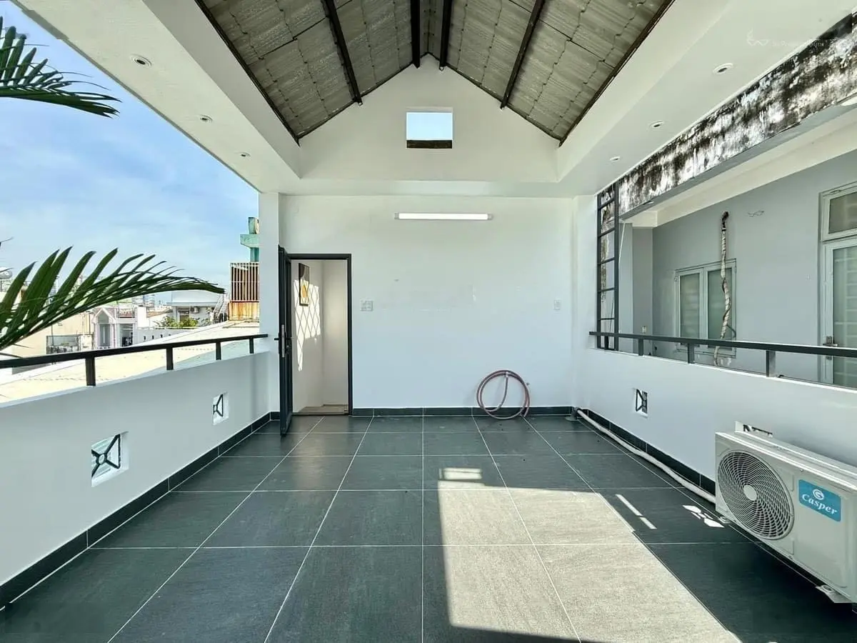Ngân hàng thanh lý gấp căn nhà DT: 58m2 (4,5x13)m giá 3tỷ760 1 trệt 2 lầu đường Trương Định, P7, Q3