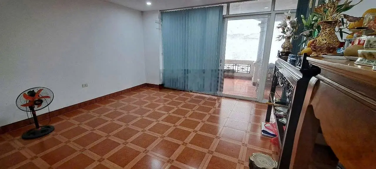 Bán nhà Tây Sơn, Đống Đa 106m2*5 Tầng lô góc 2 thoáng. Ôtô vào nhà. 30m ra mặt phố. SĐCC 0859194555