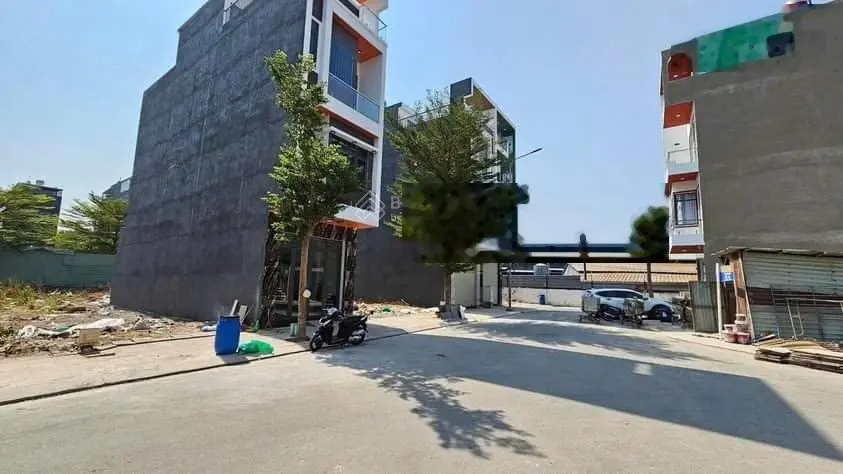 Bán nhanh đất có SHR, full thổ cư 110m2/775tr ở đường Số 11 cách bến xe trung tâm 200m