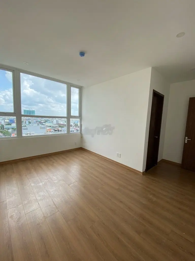 Kẹt tiền cần bán căn 77m2 western capital giá chỉ 2ty7