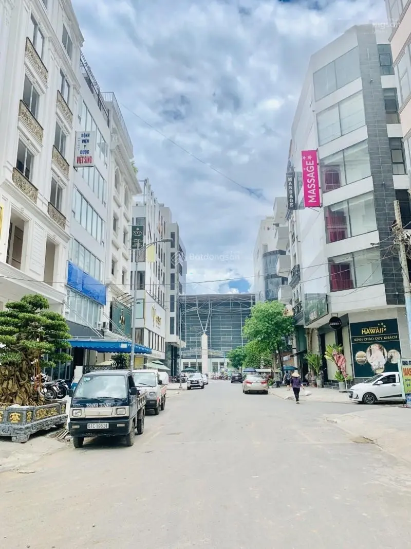 Bán nhà Lý Thường Kiệt, Quận 10 - Hẻm nhựa 10m - 7 tầng có hầm để ô tô, có thang máy chỉ 18 tỷ