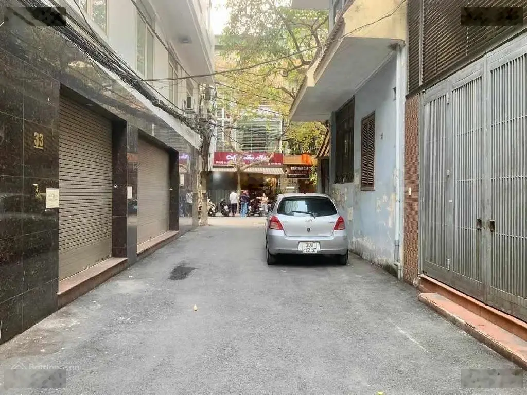 Bán nhà riêng 70m2, 2 thoáng, gần phố, ô tô vào nhà Đường Nguyễn Viết Xuân - Lê Trọng Tấn