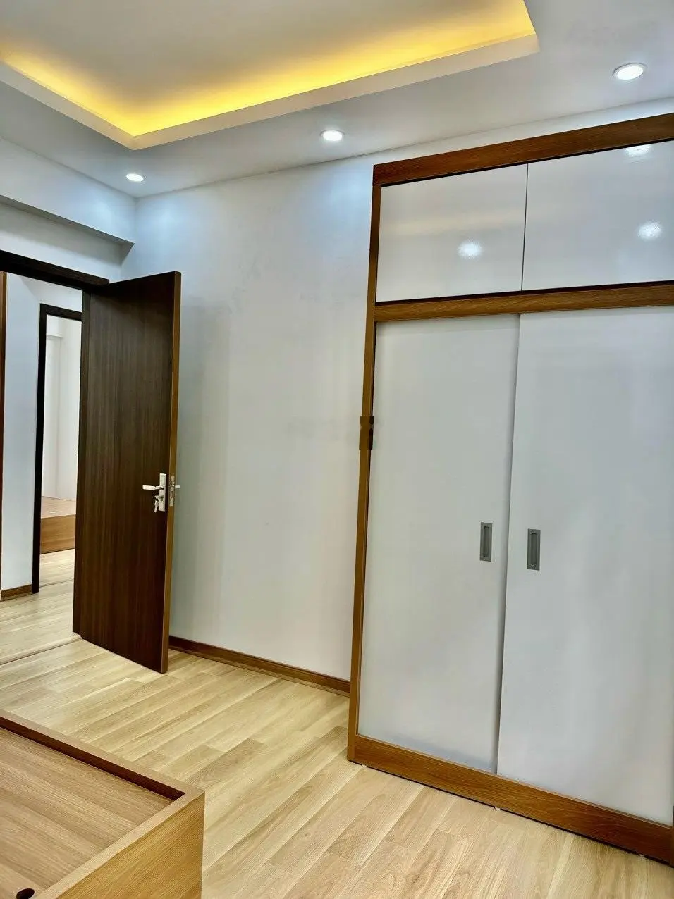 Em bán căn hộ tại HH Linh Đàm, tầng 20 view thành phố.Diện tích: 66 m2