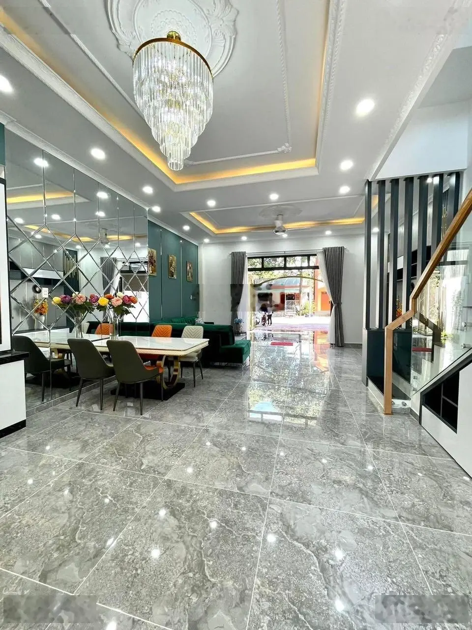 Bán nhà mặt tiền Nguyễn Tri Phương P. Chánh Nghĩa cách chợ TDM 1km đang cho thuê 25tr/tháng