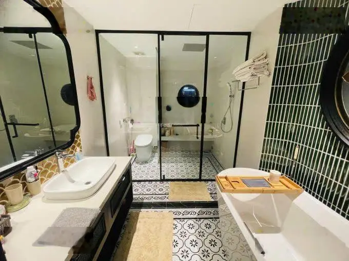 Bán toà nhà căn hộ 10 tầng diện tích 101m2 mặt tiền 8m full nội thất cao cấp khu phố Tây Hồ,Hà Nội