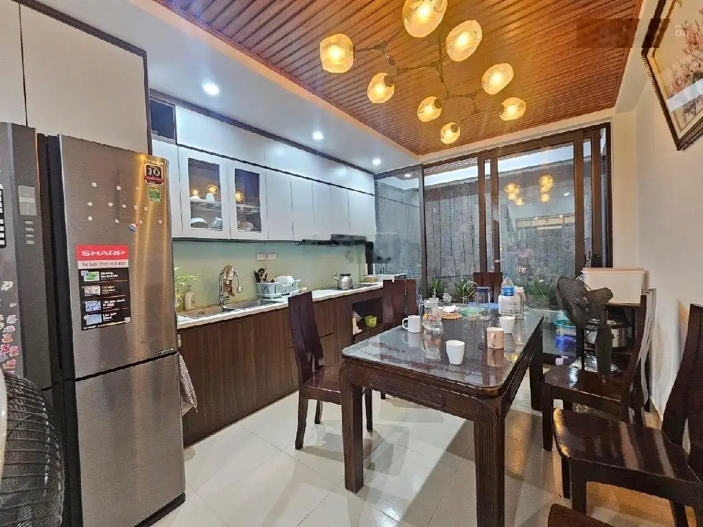 Siêu phẩm Quang Trung chỉ 10,9 tỷ nhà 66m2 5 tầng ô tô tránh gara sát phố chủ tự xây mới vài năm