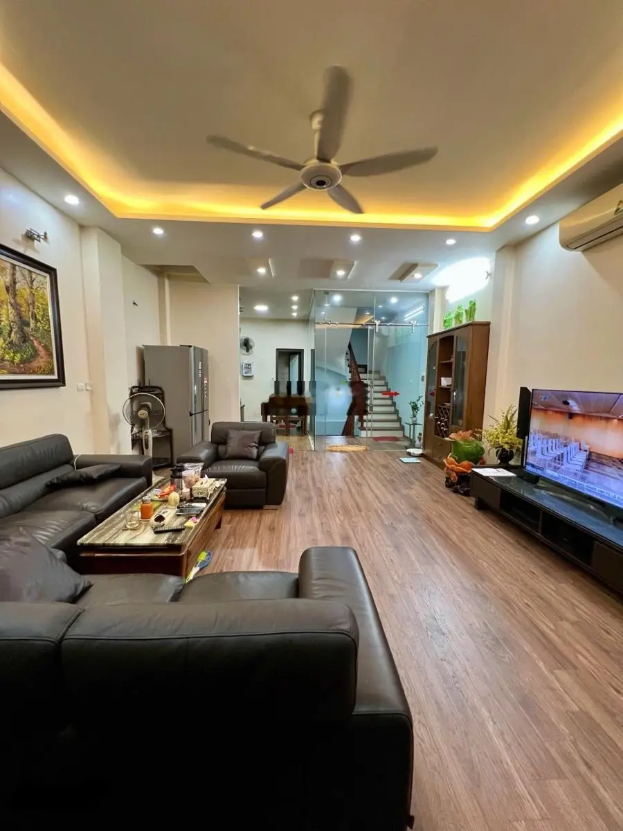 Siêu phẩm phân lô vỉa hè duy nhất tại Nguyễn Chính Hoàng Mai, DT 50m2, MT 5m, 5 tầng. LH 0912 002 ***