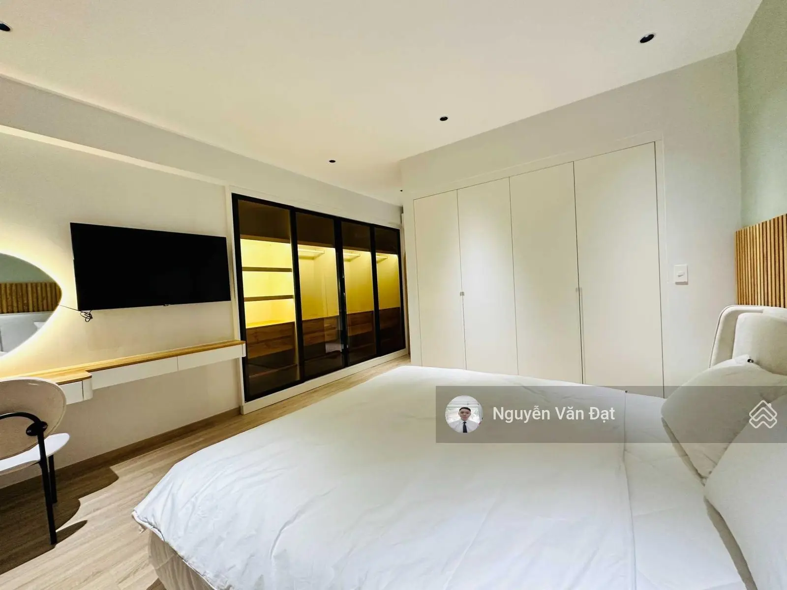 Bán căn hộ Riverside Residence, Q. 7 180m2, 4PN lầu cao view đẹp giá bán 10.3 tỷ. Call 0916 427 ***