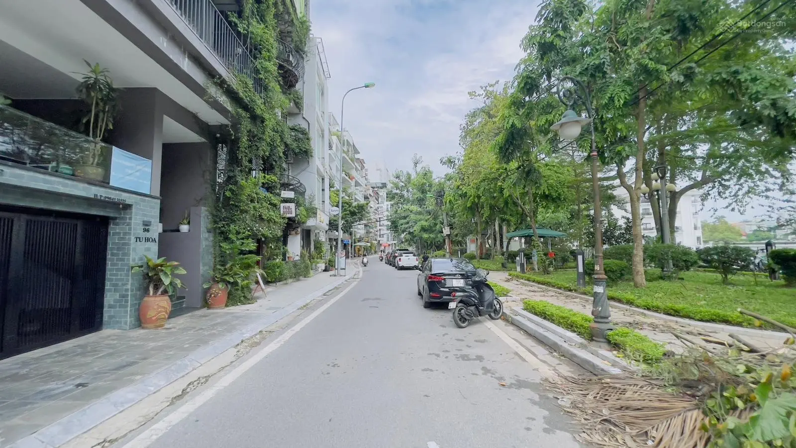 Chính chủ bán nhà mặt phố Từ Hoa 246m2, MT 11.5m, kinh doanh sầm uất, view hồ Tây