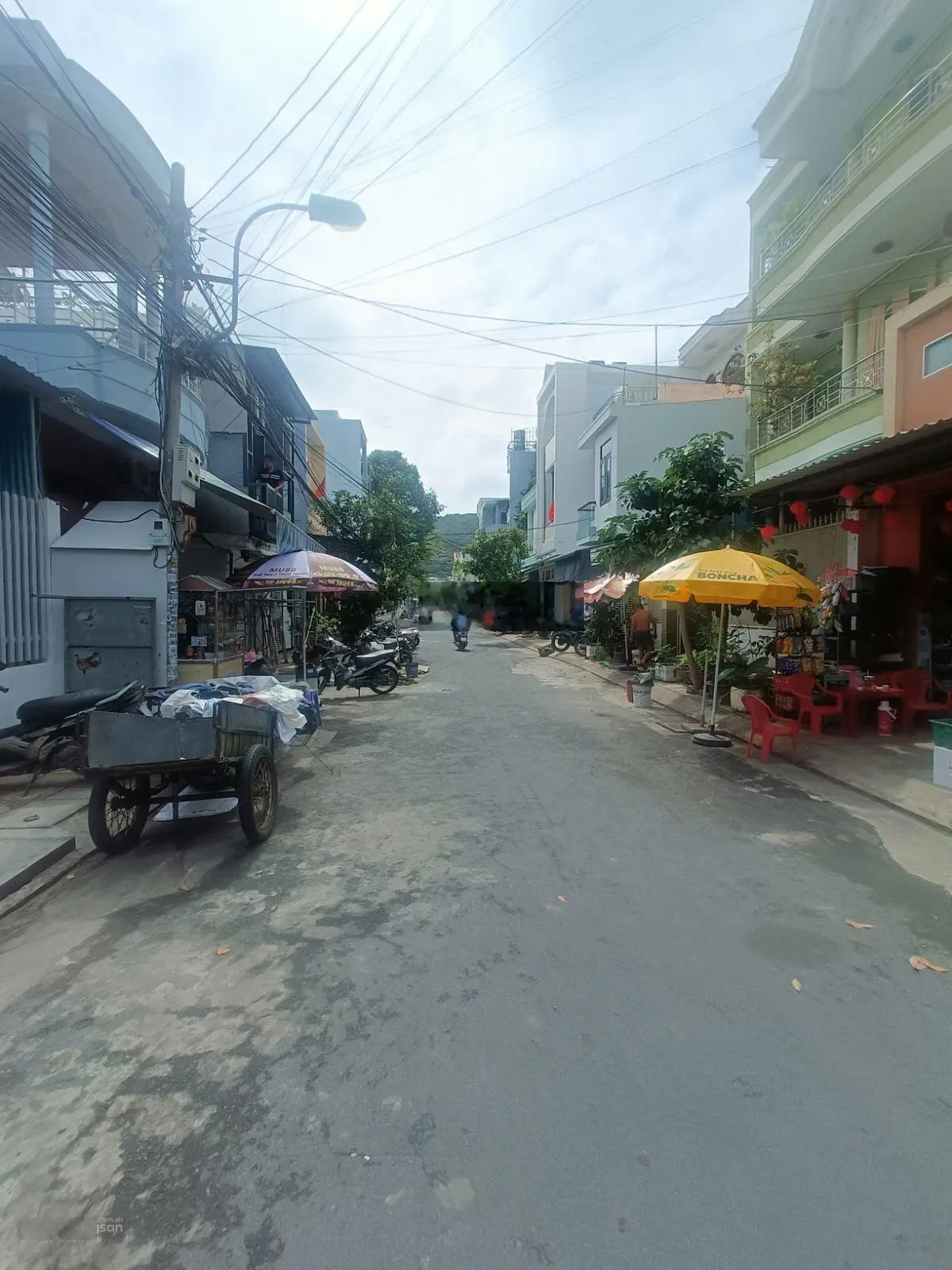 Bán nhà 1 trệt 2 lầu - 9 phòng ngủ - gần biển nha trang