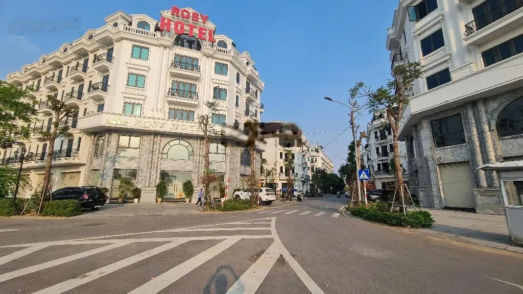 BÁN NHÀ LUXURY KIẾN HƯNG DT 85m 5 tầng MT 9m giá chào 23tỷ