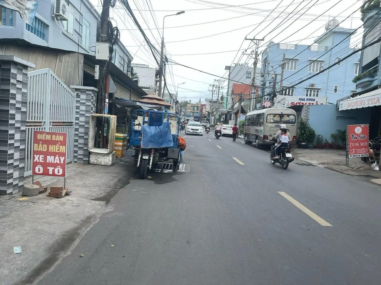 Cần bán nhà mặt tiền kinh doanh Nguyễn Văn Hoa gần đường Phạm Văn Thuận P. Thống Nhất DT 7,5x22