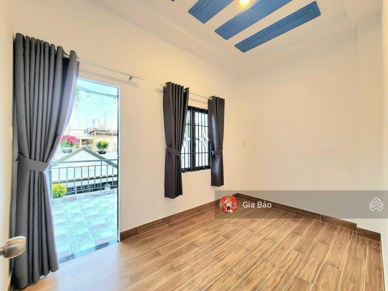 Cần bán gấp căn nhà 60m2 giá 3tỷ550 triệu đường Nguyễn Xí quận Bình Thạnh. Đang cho thuê 16tr/tháng