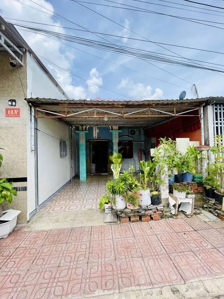 CẦN BÁN NHÀ KHU ĐÔ THỊ HOÀNG TÂM