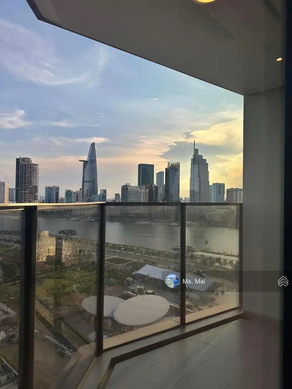 Em Mai cần bán 2PN The Opera - 70m2 view sông trọn đời ngắm full pháo bông 0901 724 ***