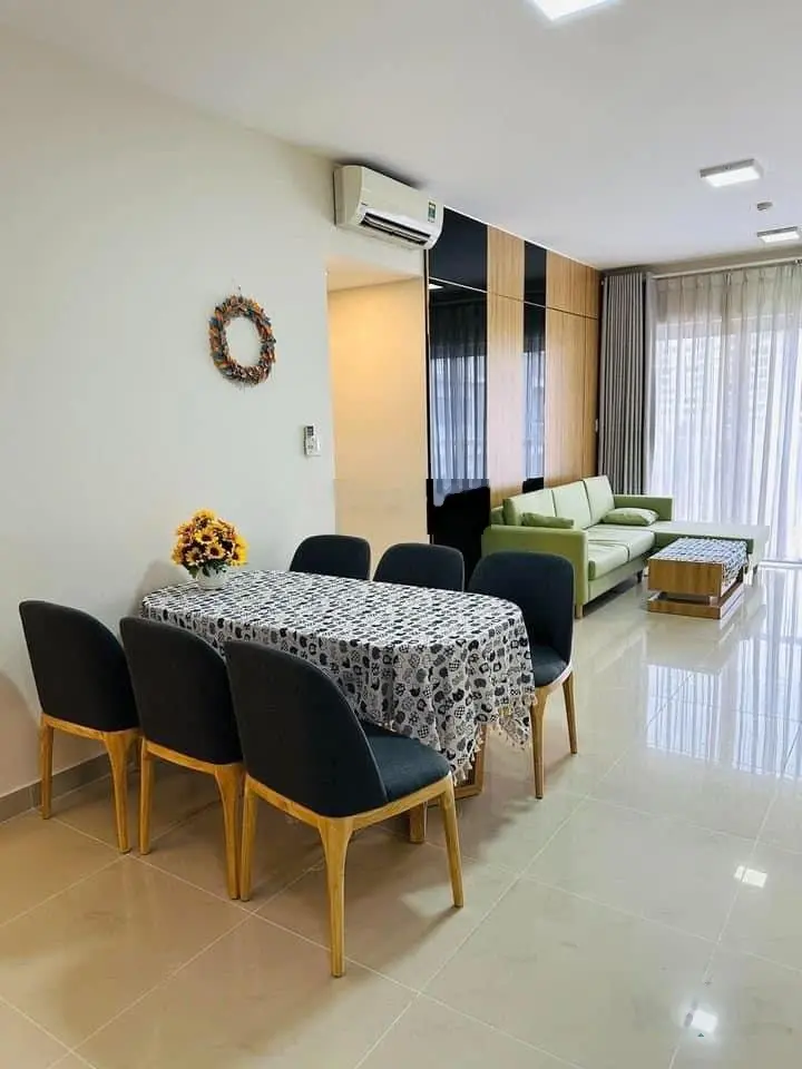 Bán gấp Ruby 2PN - 2WC (65m2)đã có sổ, full nội thất đẹp, view nội khu
