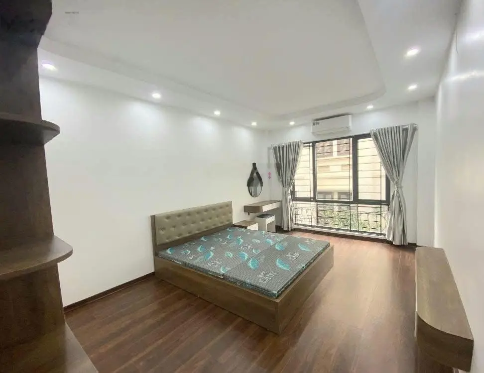 Bán nhà ngọc thụy 6 tầng thang máy- lô góc hưởng trọn ánh sáng tự nhiên
s 41m-6 tầng. ngõ thông ô