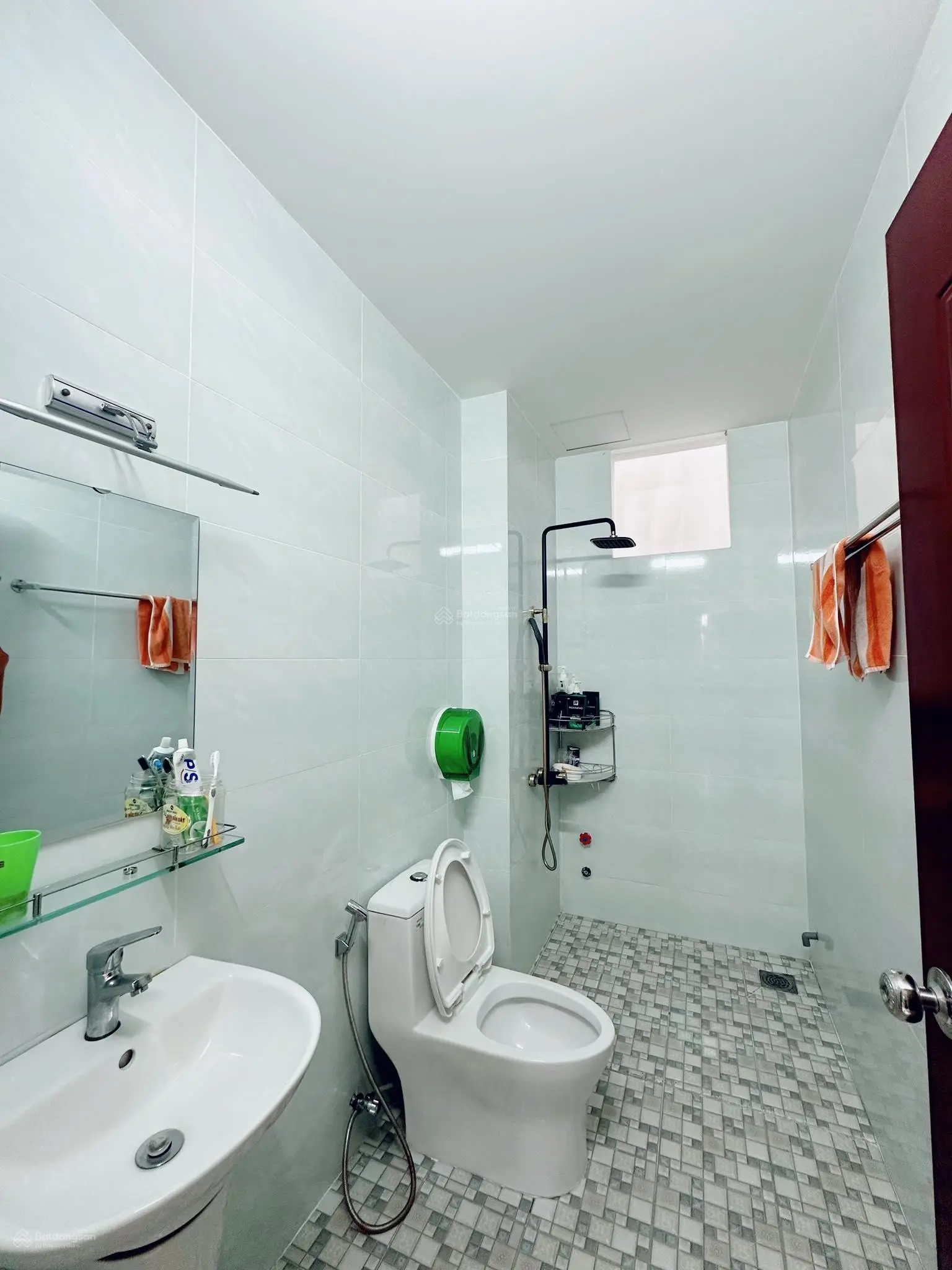 Bán nhà riêng đường Đào Tông Nguyên Nhà Bè, 4 lầu, tặng sân vườn 68m2, góc 2 mặt tiền, giá 9 tỷ