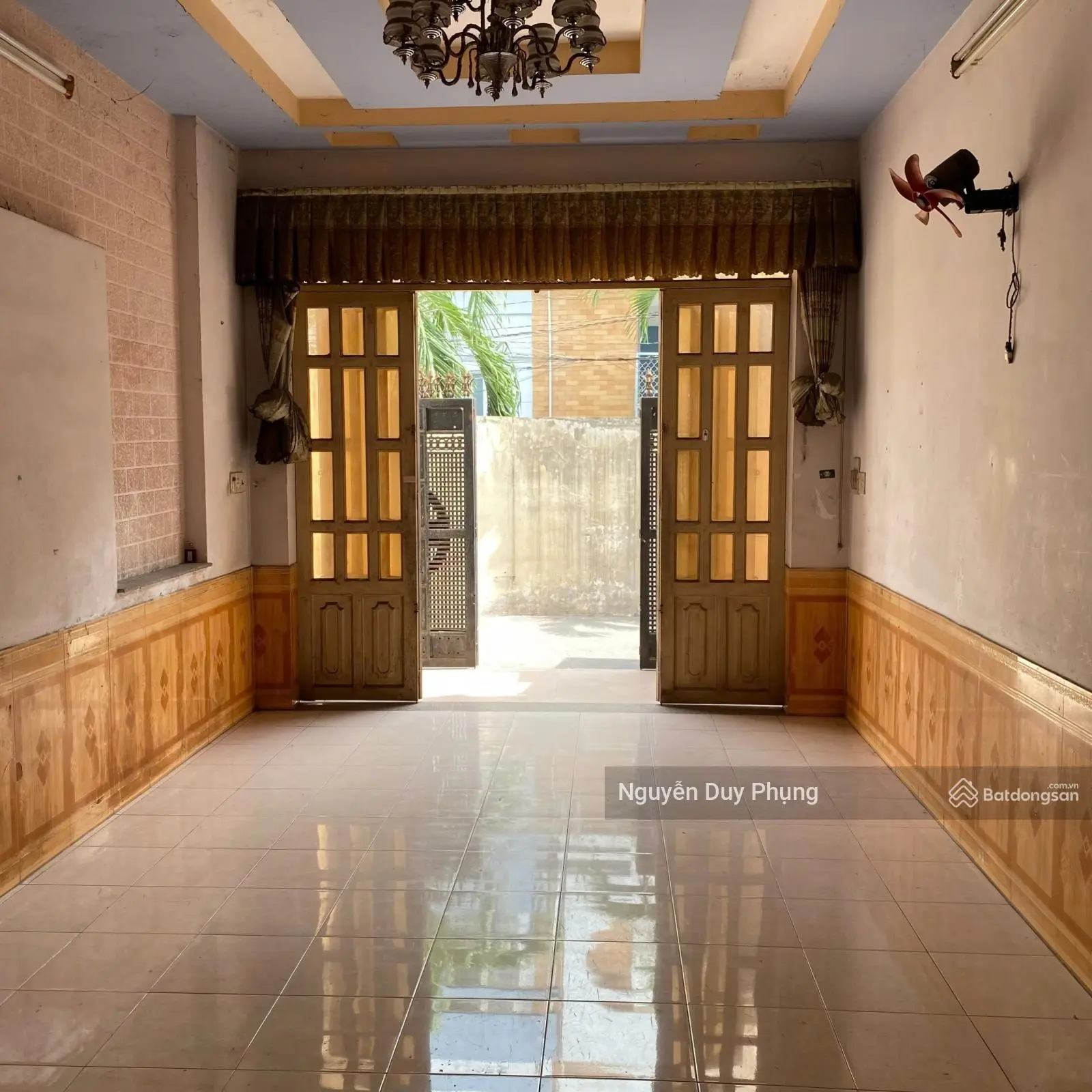 Cần bán gấp nhà phố 2 lầu Quận Tân Bình, sổ hồng riêng, khu an ninh, giá 5tỷ5. LH 0968 725 ***
