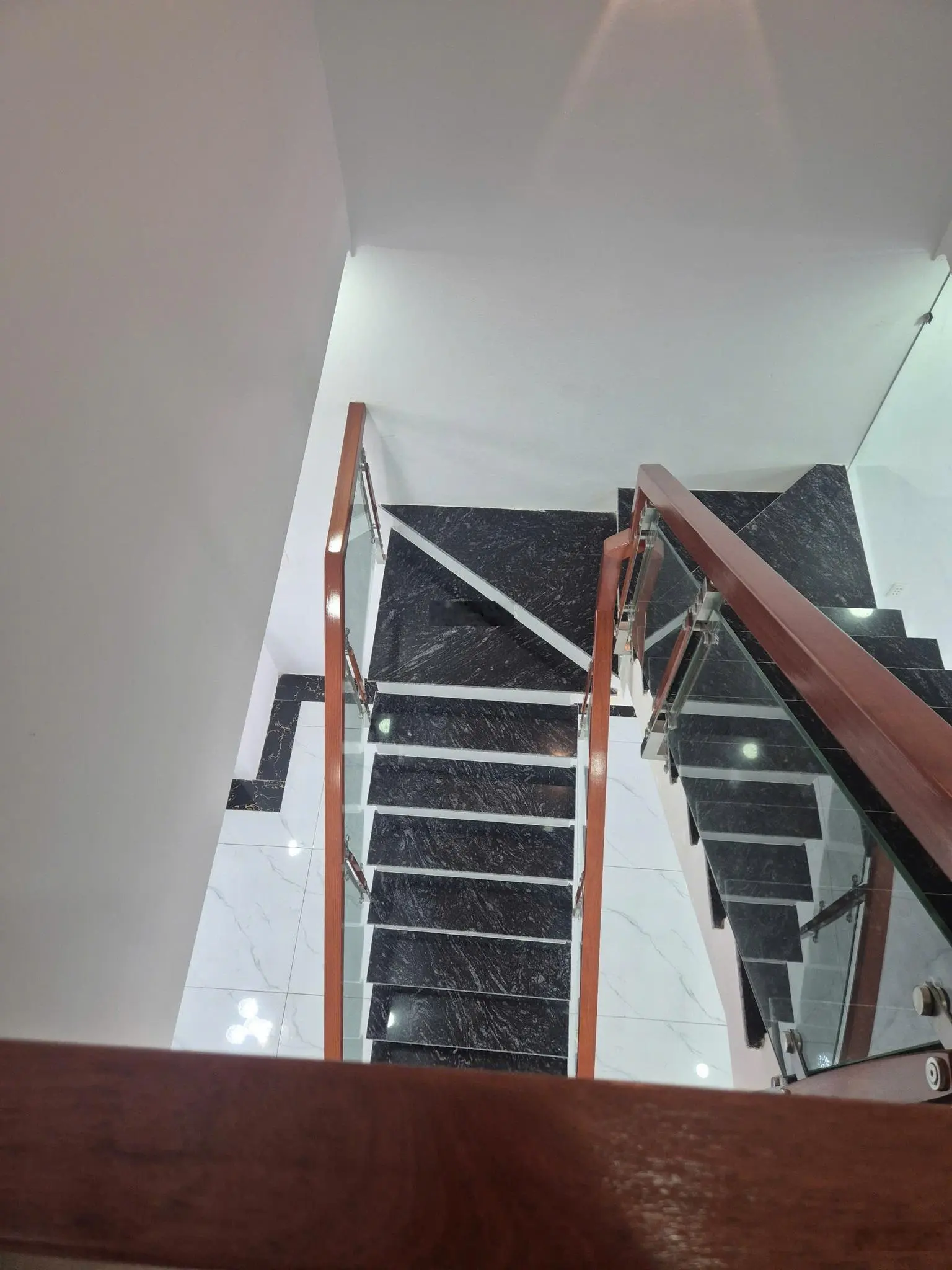 Bán nhà riêng tại Đinh Đức Thiện, 90m2, 3PN, 3WC, giá ưu đãi