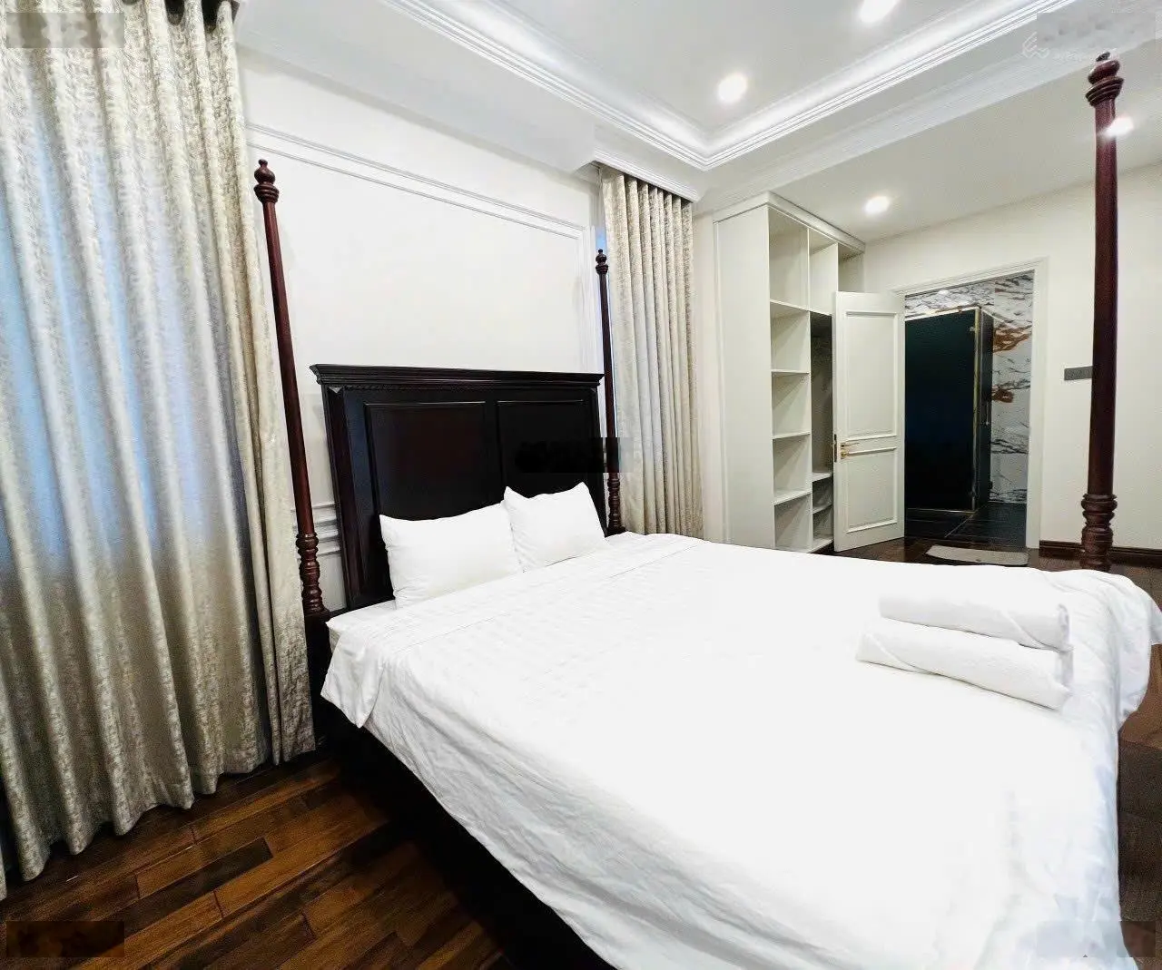 Ngộp, Bán nhanh BT mới 205m2 (8x25m) Trệt 3 lầu có hồ bơi ngay nhánh đường Xuân Thủy chỉ 37.8 tỷ