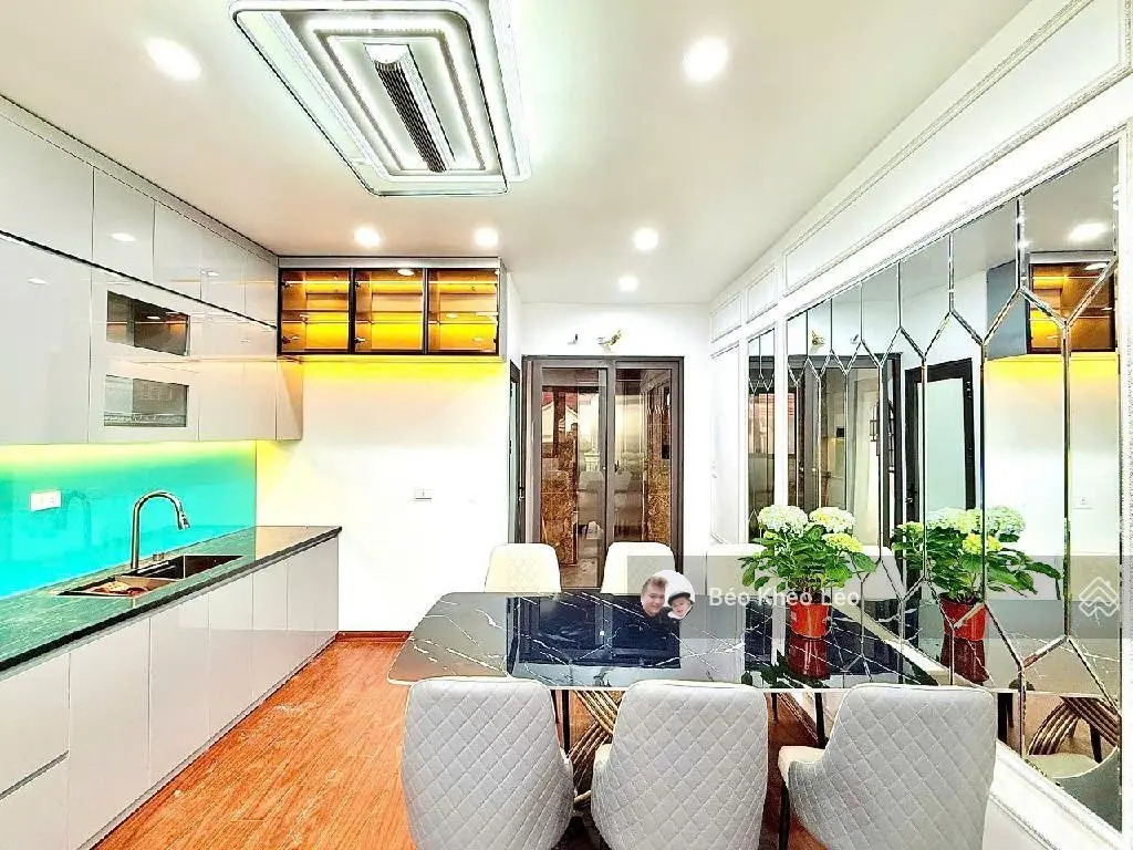 Bán nhà dân - Ngọc Lâm, ngõ thông - ô tô tránh, thang máy 6 tầng 57m2, nhỉnh 10tỷ, LH 0843125777