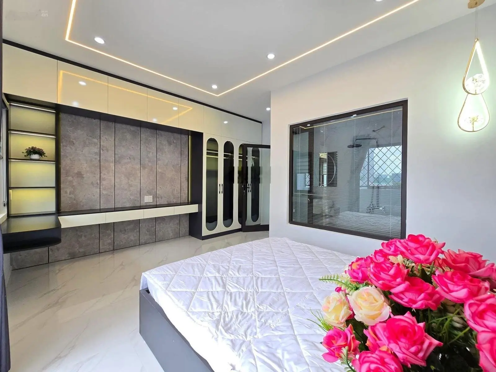 Đẳng cấp! toà nhà 150m2 x 7t, mt 8m thang máy, phân lô, ôtô tránh, kinh doanh, giáp ngoại giao đoàn