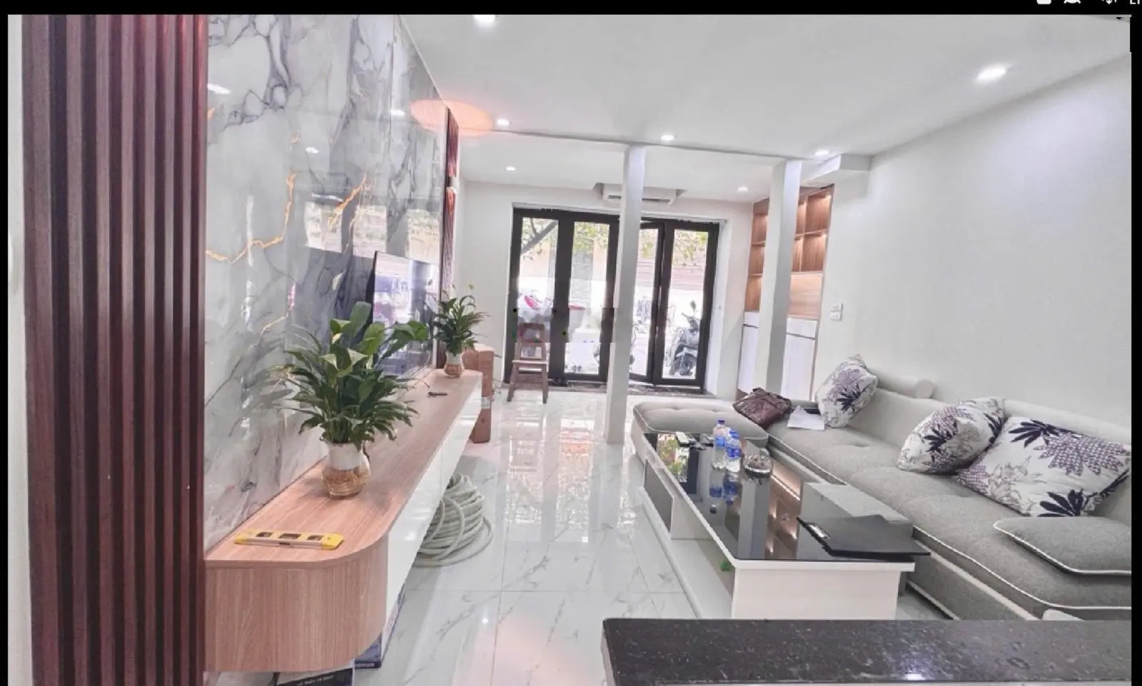 Bán nhà tập thể tầng 1 ngõ 169 Doãn Kế Thiện 65m2, 1PK, 3PN, full N/T, ở ngay, giá 3,9 tỷ
