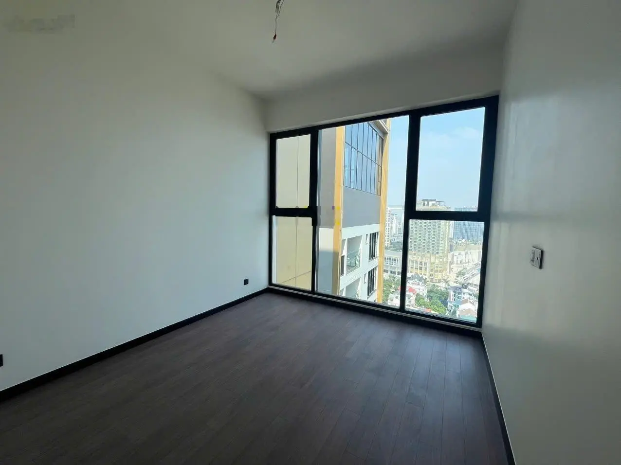 Bán căn hộ 2pn+ 92.9m2 - view lôttle & hồ tây, nội thất cao cấp - tiện ích đẳng cấp