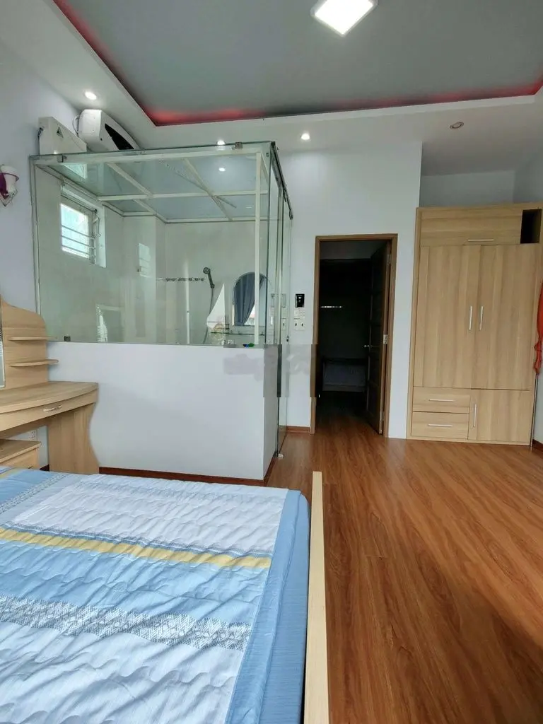 Bán nhà 3 tầng Nguyễn Đình Chiểu, Giá Rẻ, vừa ở vừa cho thuê